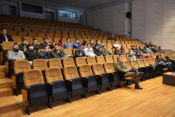 Επίσκεψη στο Στρατιωτικό Νοσοκομείο 424 2015-16